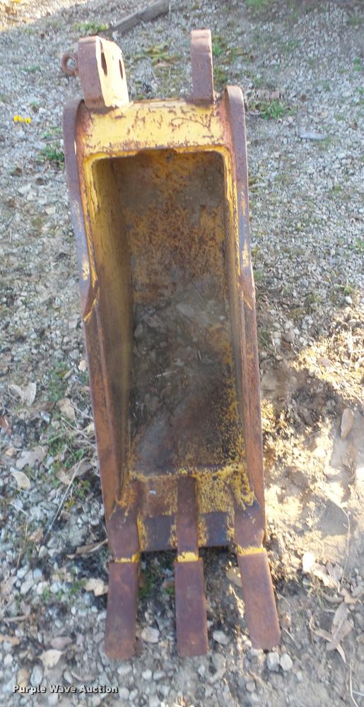 image for item DC9167 Backhoe bucket