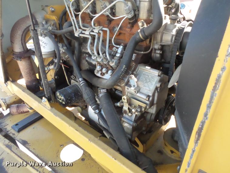 image for item DC9516 2006 Vermeer SC60TX stump grinder