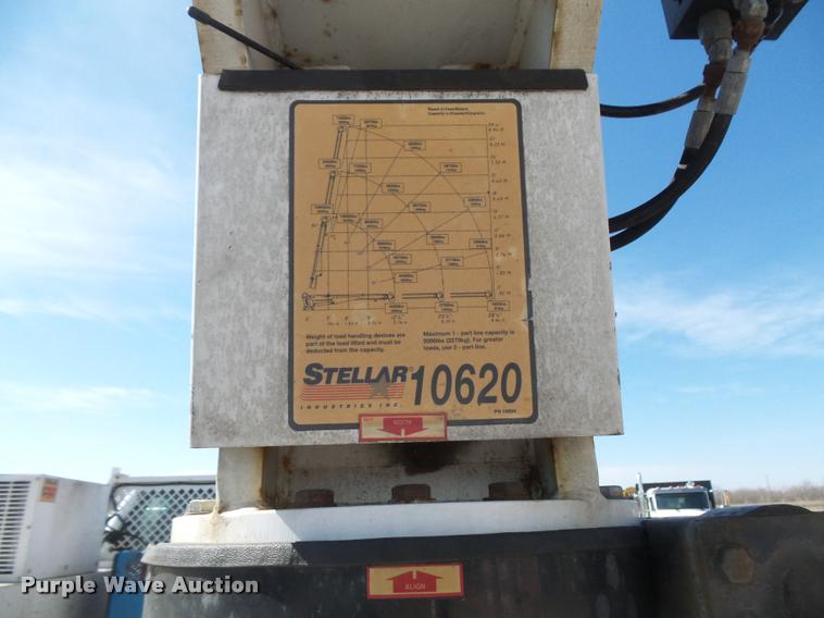 image for item DC9520 2009 Ford F750 XLT Super Duty service truck with crane