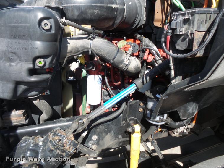 image for item DC9520 2009 Ford F750 XLT Super Duty service truck with crane