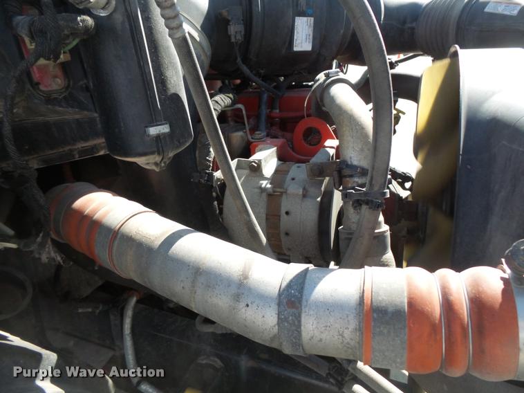 image for item DC9520 2009 Ford F750 XLT Super Duty service truck with crane