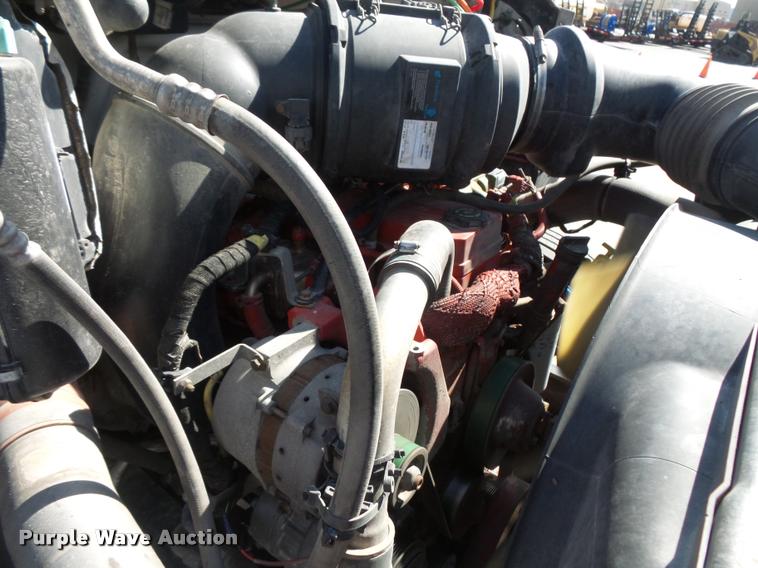 image for item DC9520 2009 Ford F750 XLT Super Duty service truck with crane