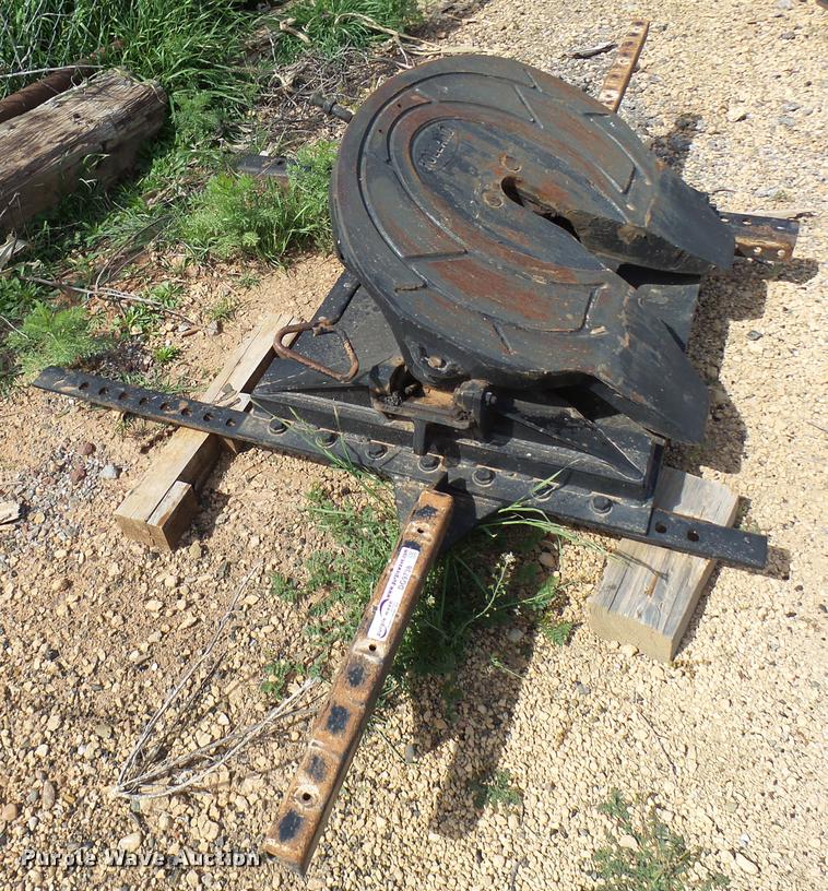 image for item DG9738 Holland sliding fifth wheel plate