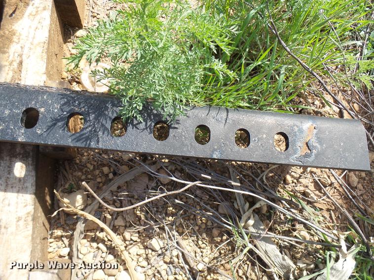 image for item DG9738 Holland sliding fifth wheel plate