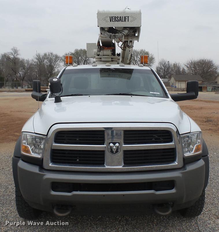 image for item DQ9844 2011 Dodge Ram 5500 XL bucket truck