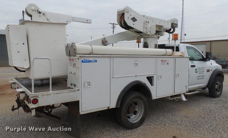 image for item DQ9844 2011 Dodge Ram 5500 XL bucket truck