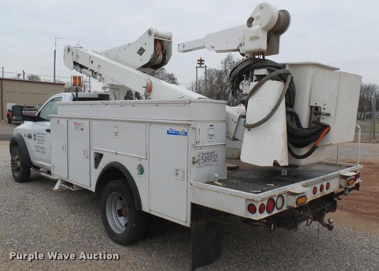 image for item DQ9844 2011 Dodge Ram 5500 XL bucket truck