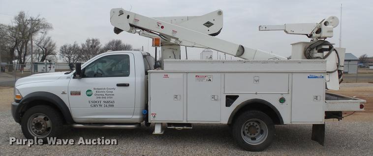 image for item DQ9844 2011 Dodge Ram 5500 XL bucket truck