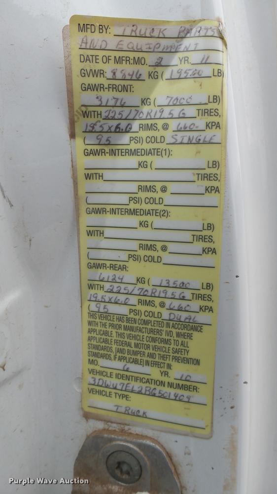 image for item DQ9844 2011 Dodge Ram 5500 XL bucket truck