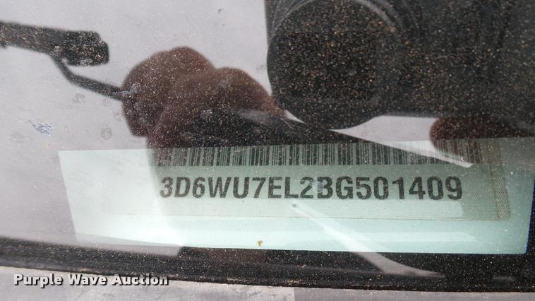 image for item DQ9844 2011 Dodge Ram 5500 XL bucket truck