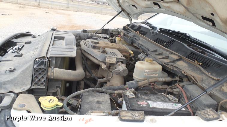 image for item DQ9844 2011 Dodge Ram 5500 XL bucket truck