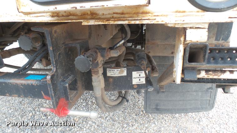 image for item DQ9844 2011 Dodge Ram 5500 XL bucket truck