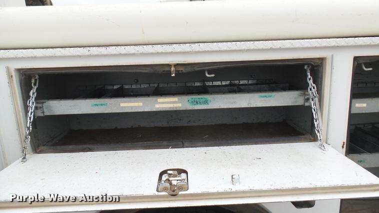 image for item DQ9844 2011 Dodge Ram 5500 XL bucket truck