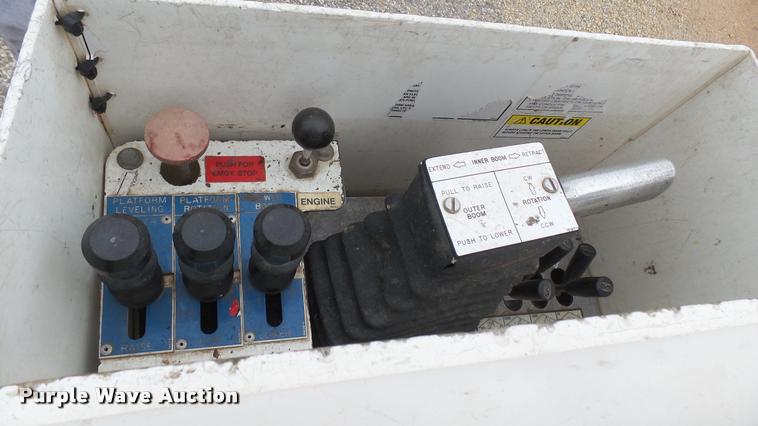 image for item DQ9844 2011 Dodge Ram 5500 XL bucket truck