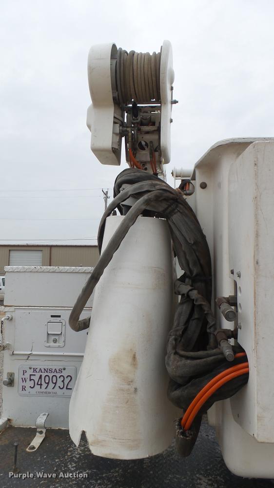 image for item DQ9844 2011 Dodge Ram 5500 XL bucket truck