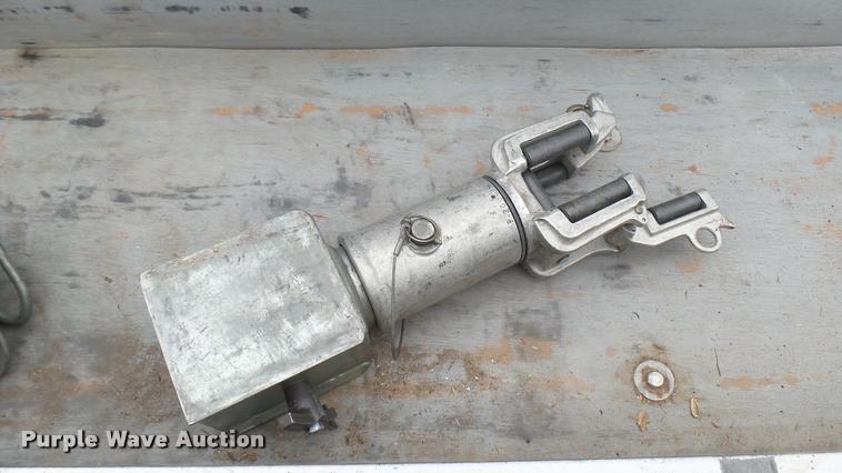 image for item DQ9844 2011 Dodge Ram 5500 XL bucket truck