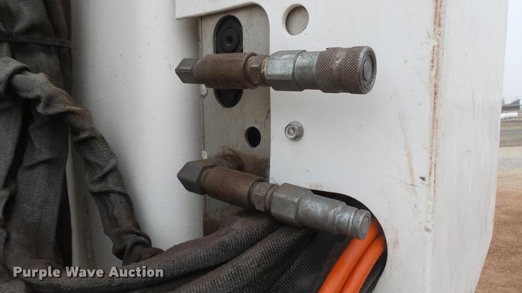 image for item DQ9844 2011 Dodge Ram 5500 XL bucket truck