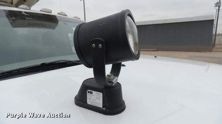 image for item DQ9844 2011 Dodge Ram 5500 XL bucket truck