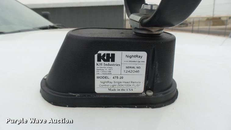 image for item DQ9844 2011 Dodge Ram 5500 XL bucket truck