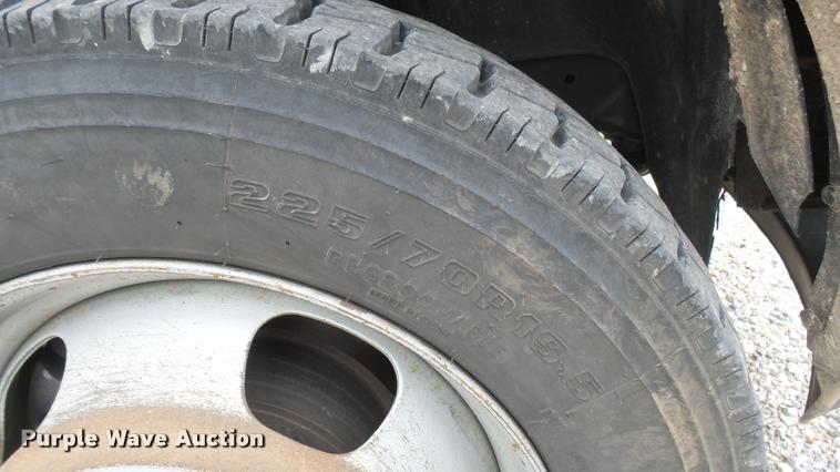 image for item DQ9844 2011 Dodge Ram 5500 XL bucket truck