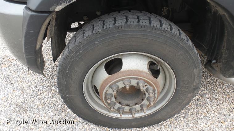 image for item DQ9844 2011 Dodge Ram 5500 XL bucket truck