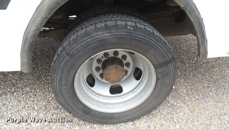 image for item DQ9844 2011 Dodge Ram 5500 XL bucket truck