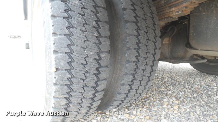 image for item DQ9844 2011 Dodge Ram 5500 XL bucket truck