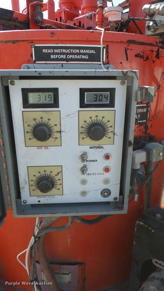 image for item DQ9912 1999 Crafco SS60 melter/applicator