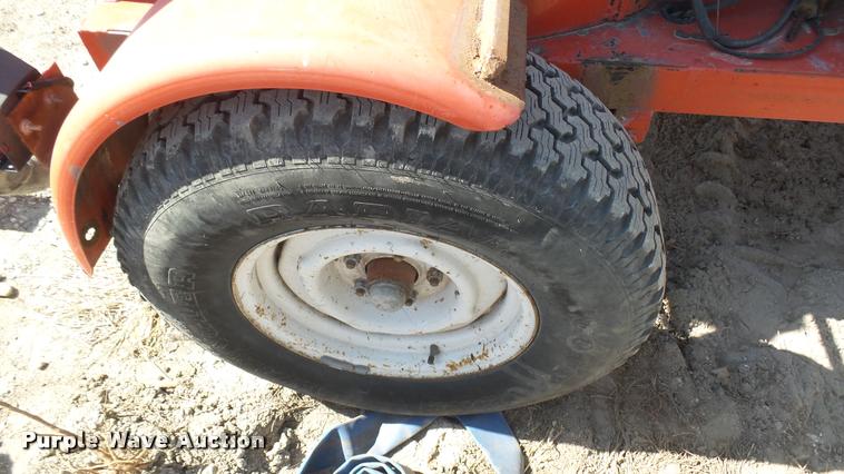 image for item DQ9912 1999 Crafco SS60 melter/applicator