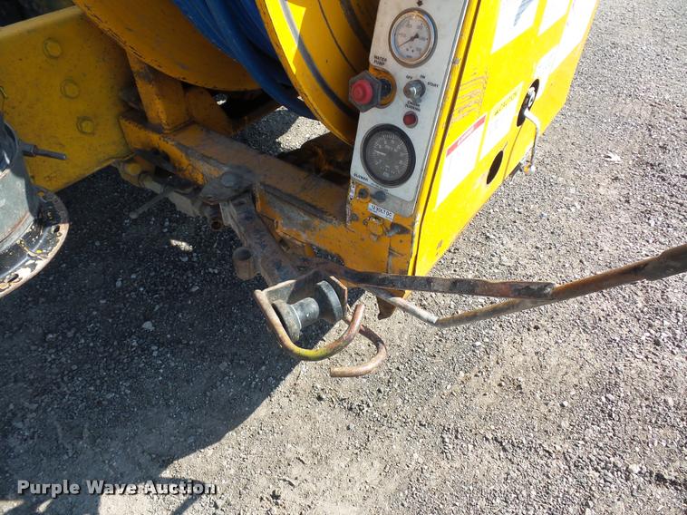 image for item J1551 1999 International 2554 vacuum truck