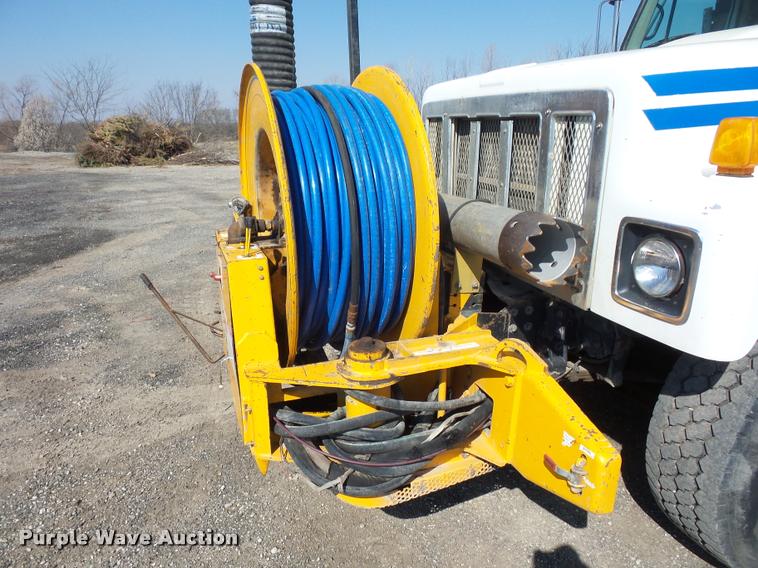 image for item J1551 1999 International 2554 vacuum truck