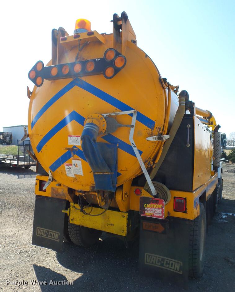 image for item J1551 1999 International 2554 vacuum truck