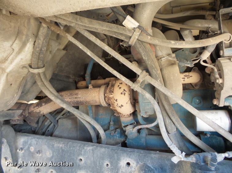 image for item J1551 1999 International 2554 vacuum truck