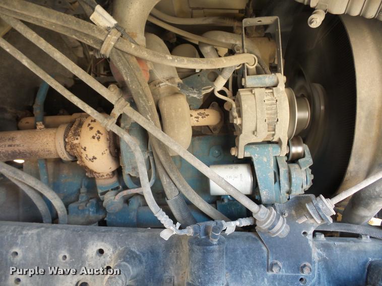 image for item J1551 1999 International 2554 vacuum truck