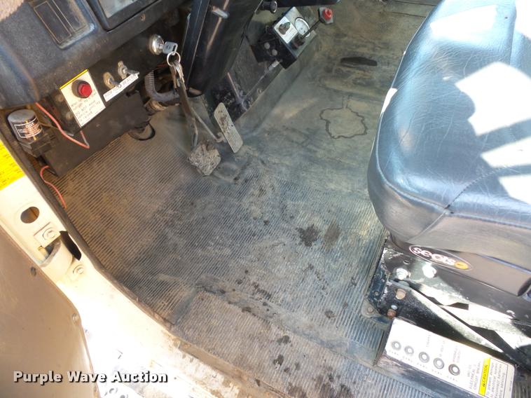 image for item J1551 1999 International 2554 vacuum truck