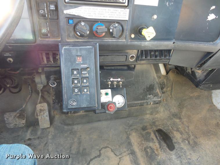 image for item J1551 1999 International 2554 vacuum truck