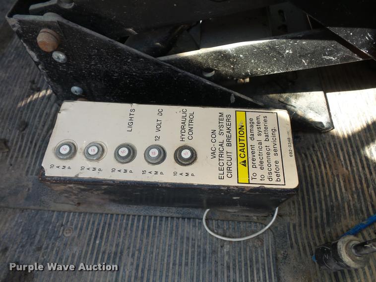 image for item J1551 1999 International 2554 vacuum truck