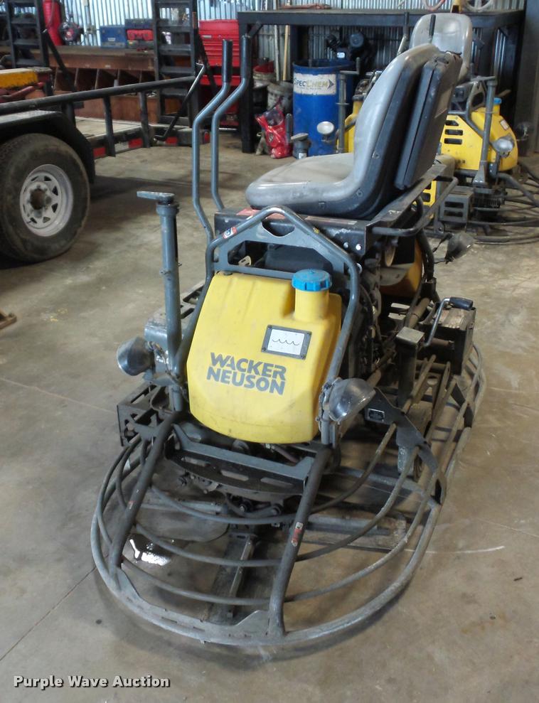 image for item J1563 Wacker Neuson CRT36 power trowel