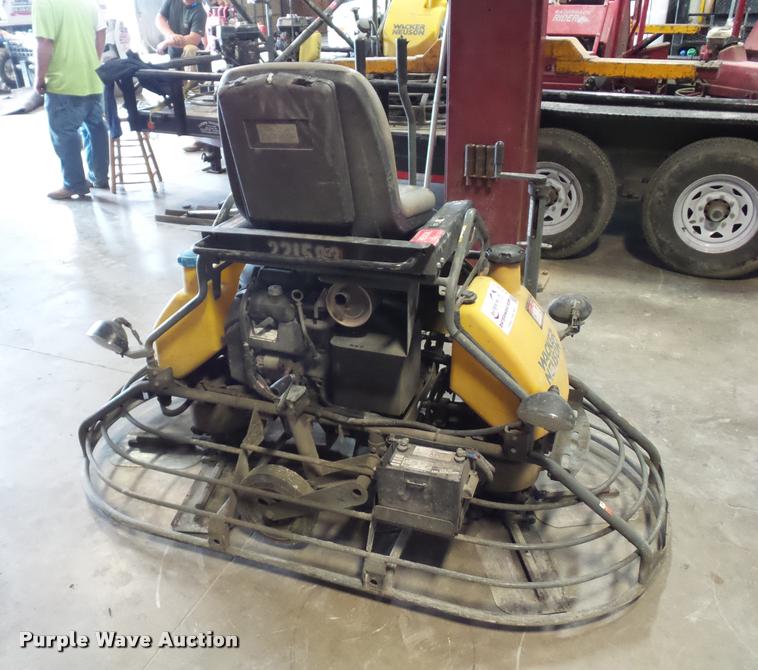image for item J1563 Wacker Neuson CRT36 power trowel