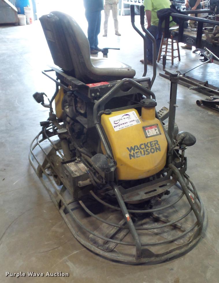 image for item J1563 Wacker Neuson CRT36 power trowel