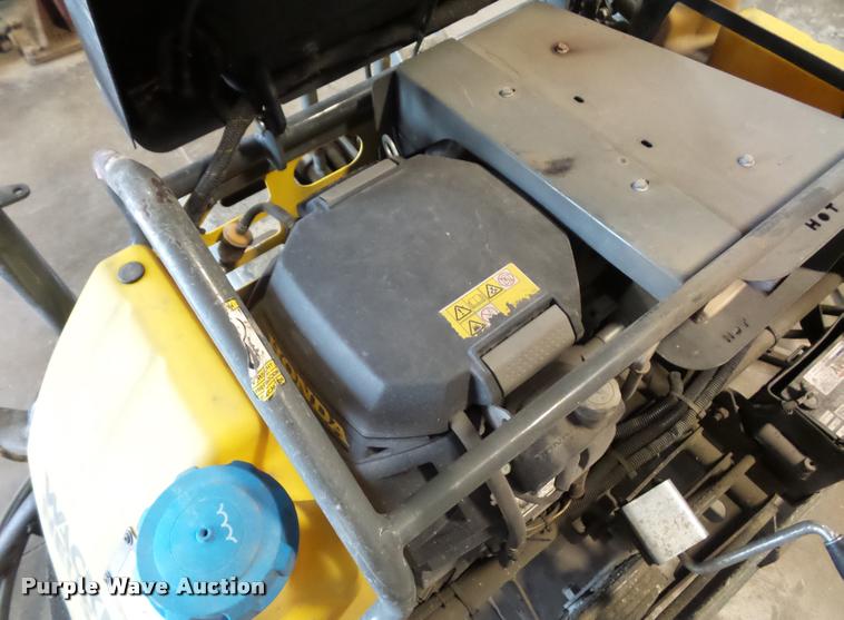 image for item J1563 Wacker Neuson CRT36 power trowel