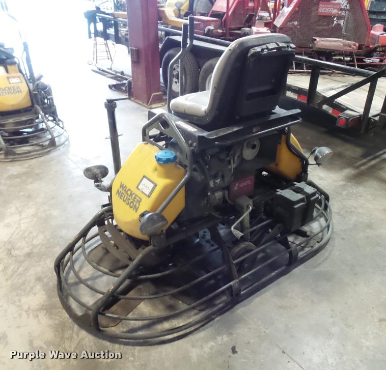 image for item J1564 Wacker Neuson CRT36 power trowel