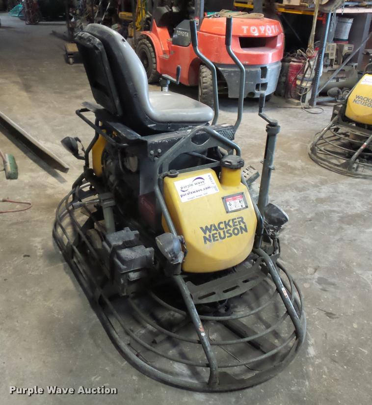 image for item J1564 Wacker Neuson CRT36 power trowel