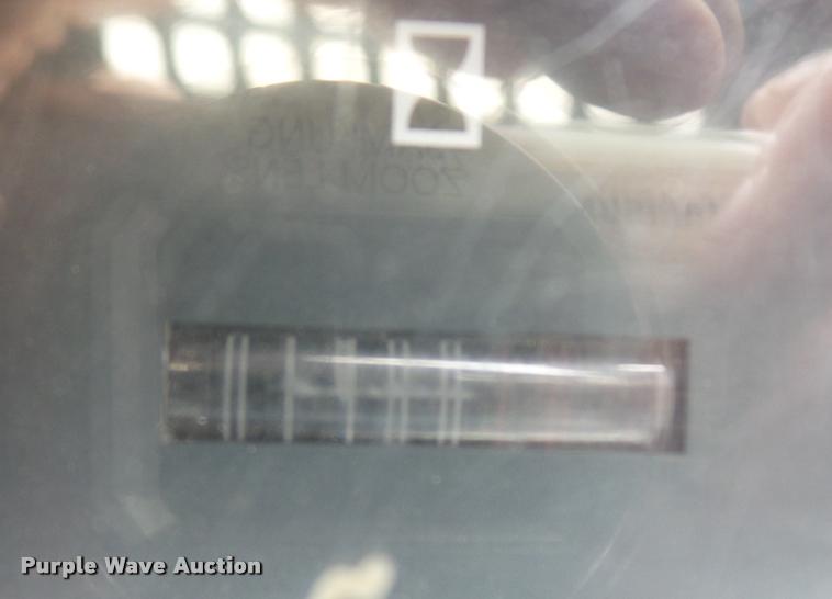 image for item J1567 2006 Komatsu SK820 skid steer