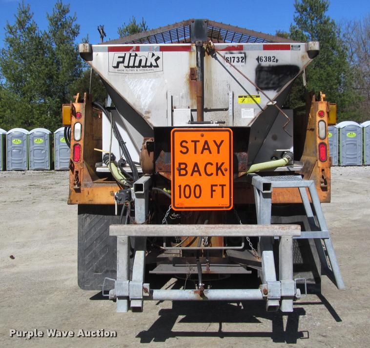 image for item J2614 2001 International 4900 dump truck