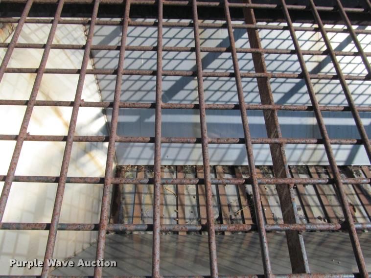 image for item J2614 2001 International 4900 dump truck