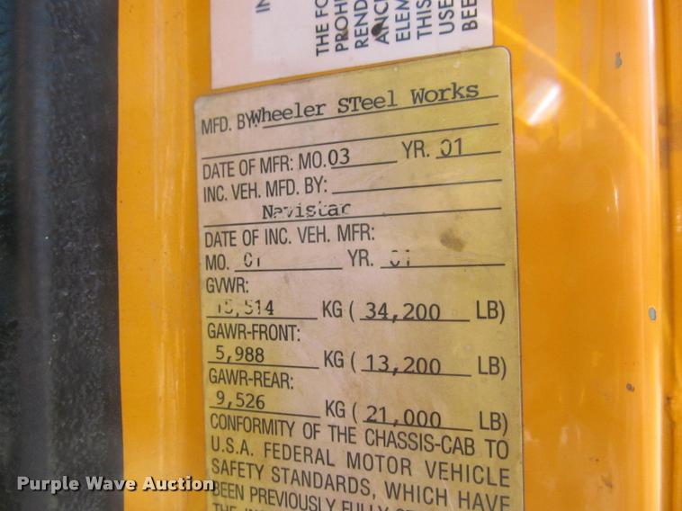 image for item J2614 2001 International 4900 dump truck