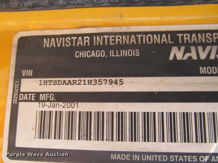 image for item J2614 2001 International 4900 dump truck