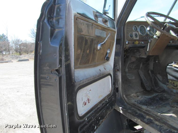 image for item J2618 1978 GMC Brigadier pump truck