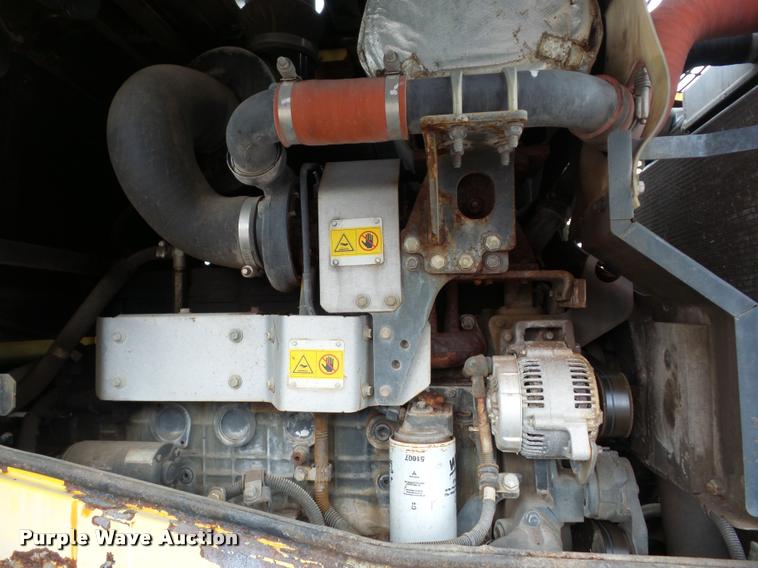 image for item J8658 Komatsu WA250-6 wheel loader